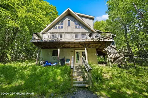 172 Brookfield Rd, Lake Ariel, PA 18436