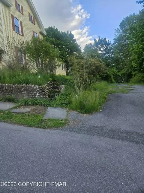 Other - 200 Division St, Portland, PA 18351 photo 5 of 11