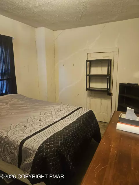Bedroom - 200 Division St, Portland, PA 18351 photo 4 of 5