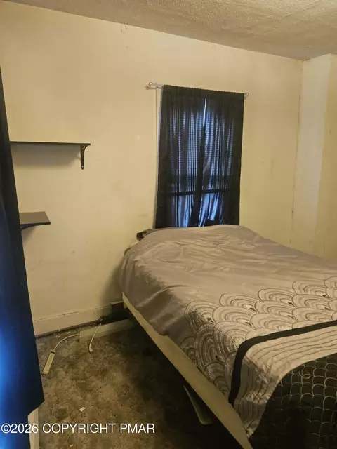 Bedroom - 200 Division St, Portland, PA 18351 photo 3 of 5