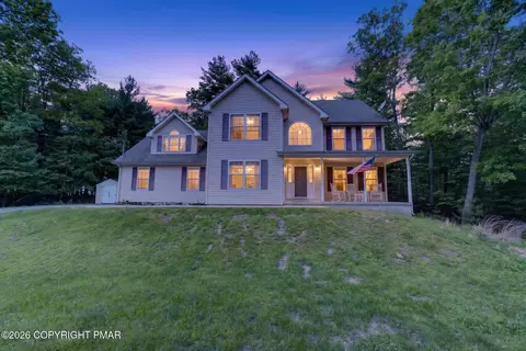 2330 Southridge Dr, East Stroudsburg, PA 18302
