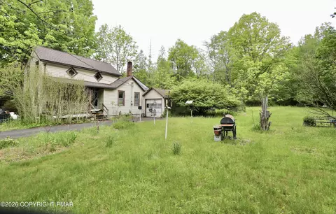 2537 Mountain Rd, Stroudsburg, PA 18360