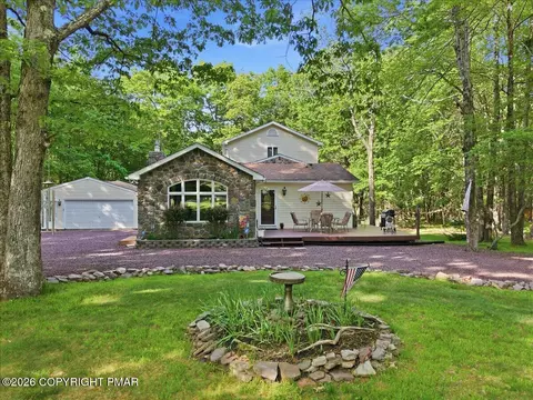 139 Birch Dr, Blakeslee, PA 18610