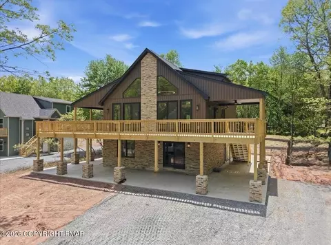 85 Mckuen Way, Albrightsville, PA 18210