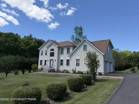 3509 High Hill Rd, Effort, PA 18330
