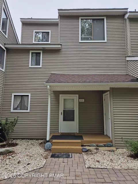 3326 Windermere Dr, Bushkill, PA 18324