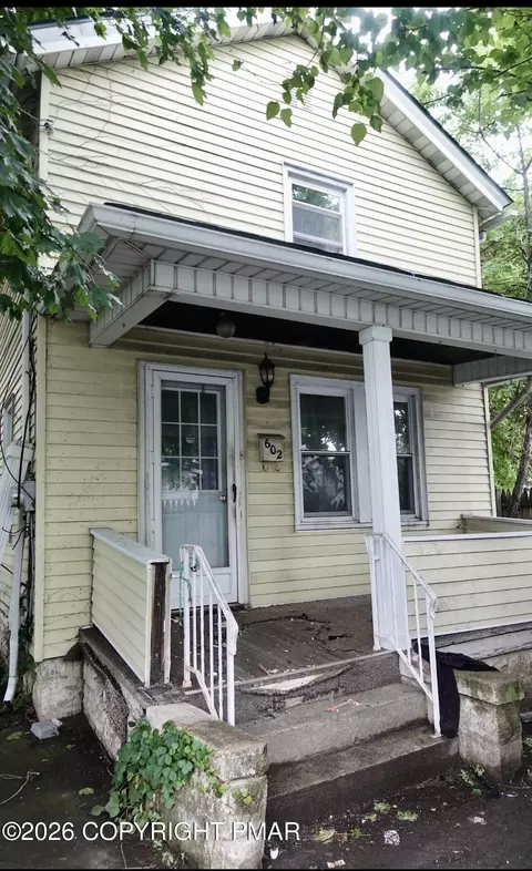 602 Langstaff Pl, Scranton, PA 18508
