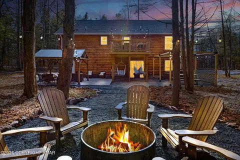 74 Driftwood Dr, Pocono Lake, PA 18347