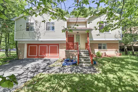 3145 Carobeth Dr, Tobyhanna, PA 18466