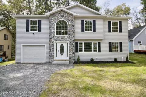 8091 Elizabeth Ln, Tobyhanna, PA 18466