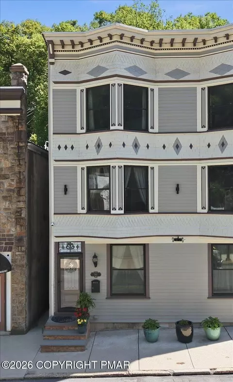 169 W Broadway, Jim Thorpe, PA 18229