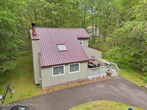 3114 Neshaming Dr, Pocono Lake, PA 18347