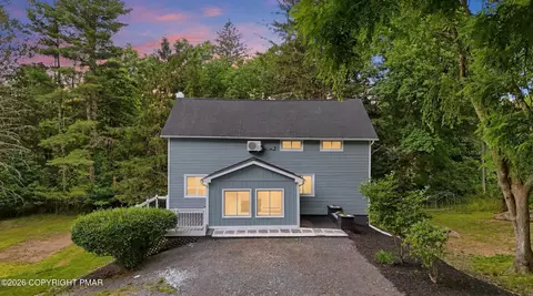 210 Victory Ln, Stroudsburg, PA 18360