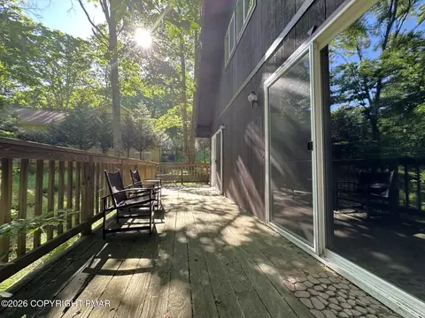 Exterior - 1095 Deer E, Bushkill, PA 18324 photo 3 of 3