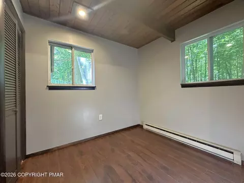 Bedroom - 1095 Deer E, Bushkill, PA 18324 photo 2 of 3