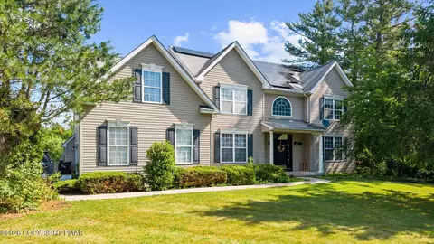 211 Tollgate Rd, Quakertown, PA 18951