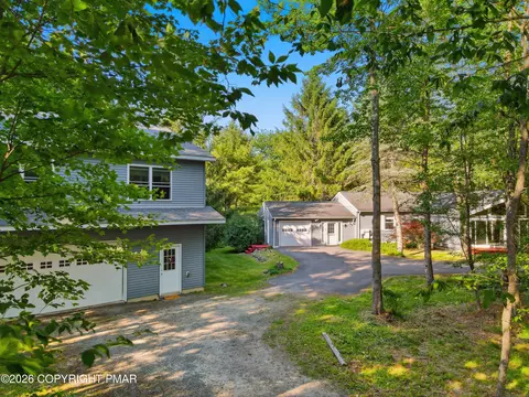 4180 Hickory Rd, Tobyhanna, PA 18466
