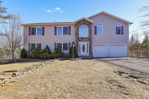 250 Beaver Dam Rd, Long Pond, PA 18334