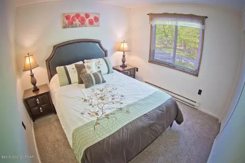 Bedroom - 6306 Decker Rd, Bushkill, PA 18324 photo 5 of 9
