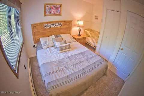Bedroom - 6306 Decker Rd, Bushkill, PA 18324 photo 7 of 9