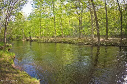 View/Area - 6306 Decker Rd, Bushkill, PA 18324 photo 2 of 4