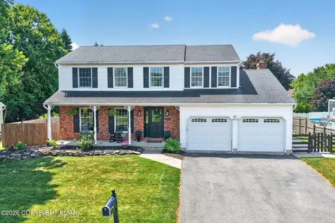 164 Kingsbury Ct, Nazareth, PA 18064