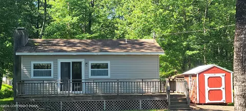 202 Fern Ridge Rd, Blakeslee, PA 18610