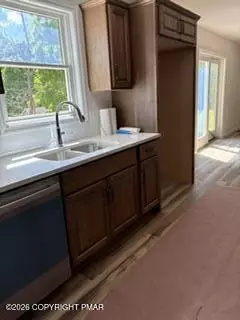 18 Ute Trl, Albrightsville, PA 18210