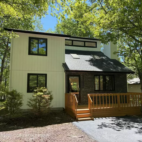 479 Towamensing Trl, Albrightsville, PA 18210