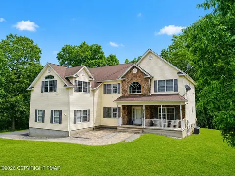 114 Hilda Ct, East Stroudsburg, PA 18301