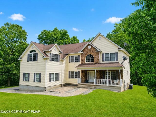114 Hilda Ct, East Stroudsburg, PA 18301