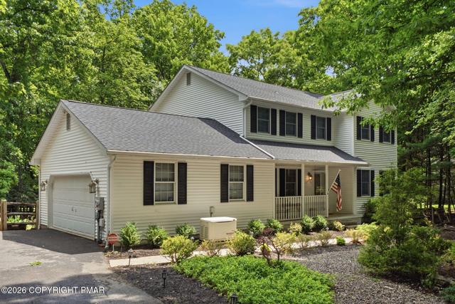 3 Theresa Ln, Saylorsburg, PA 18353
