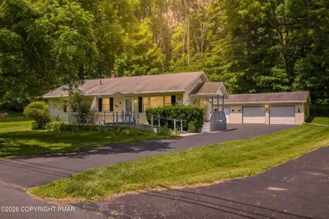2161 Green Mountain Dr, East Stroudsburg, PA 18301