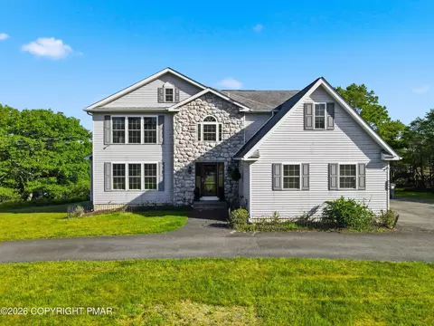 2607 Ramon Dr, Blakeslee, PA 18610