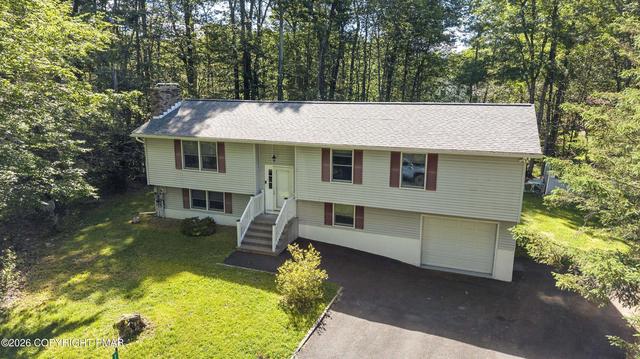 108 Remington Cir, Tobyhanna, PA 18466