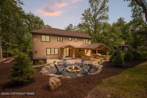 234 Tanglewood Dr, Pocono Pines, PA 18350