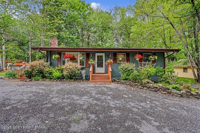 167 Tommys Ln, Pocono Lake, PA 18347