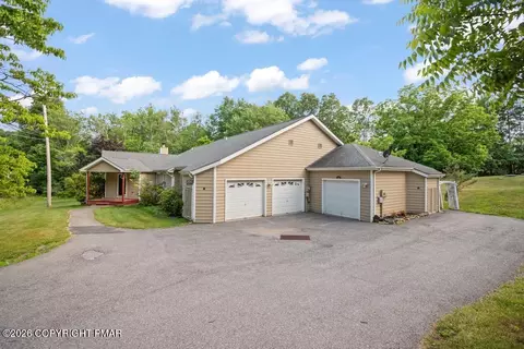 22412243 Meadow Sage Ct, East Stroudsburg, PA 18301