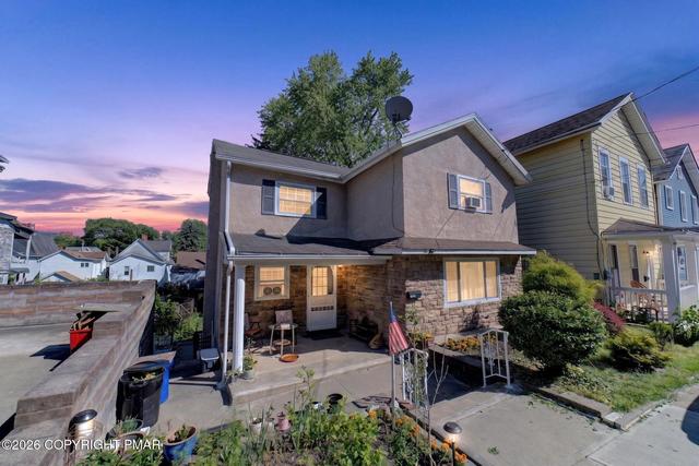 212 N Bromley Ave, Scranton, PA 18504