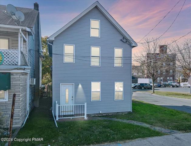 277 S Courtland St, East Stroudsburg, PA 18301