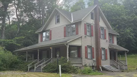 1255 Pa-390, Cresco, PA 18326