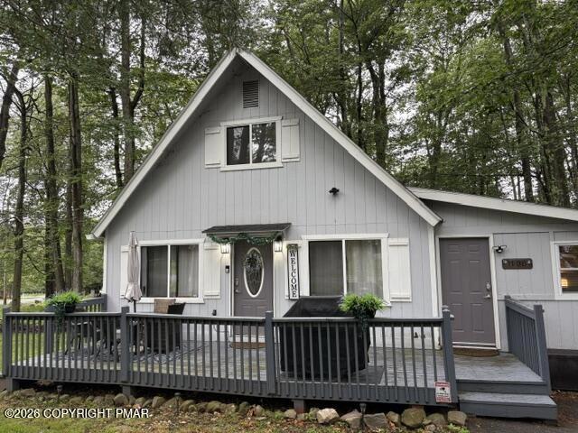 8940 Deerfield Rd, Tobyhanna, PA 18466