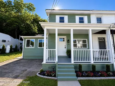 30 Sport Hill Rd, Branchdale, PA 17923