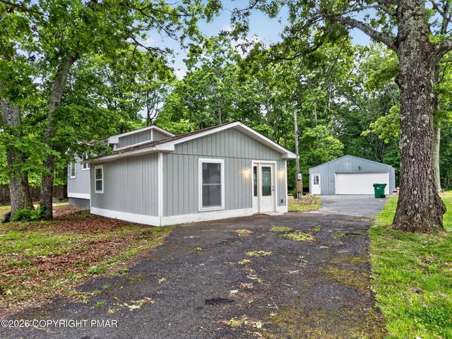 229 Pocono Blvd, Bushkill, PA 18324