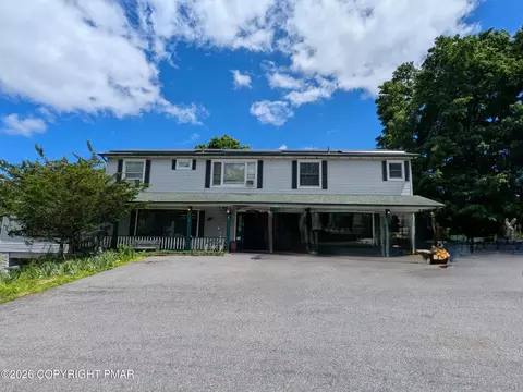 926 Route 390, Cresco, PA 18326