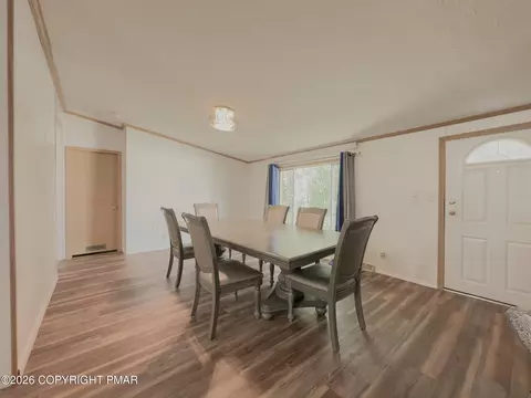 Dining - 890 Seybert St, Hazleton, PA 18201 photo 1 of 1