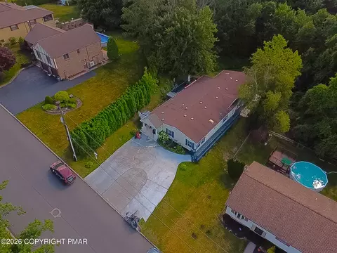 View/Area - 890 Seybert St, Hazleton, PA 18201 photo 2 of 2