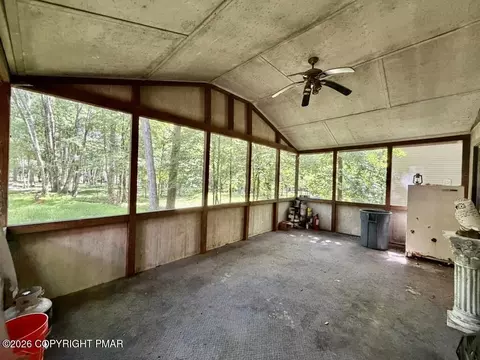 Exterior - 1113 Elk Dr, Bushkill, PA 18324 photo 1 of 5