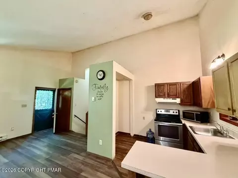 Entry Way - 1113 Elk Dr, Bushkill, PA 18324 photo 1 of 2
