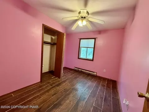 Bedroom - 1113 Elk Dr, Bushkill, PA 18324 photo 1 of 3